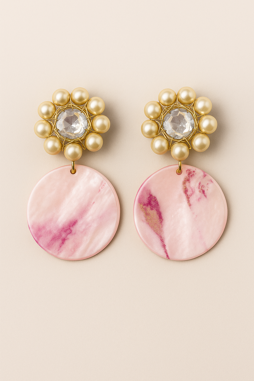 Peinado de novia elegante con tiara